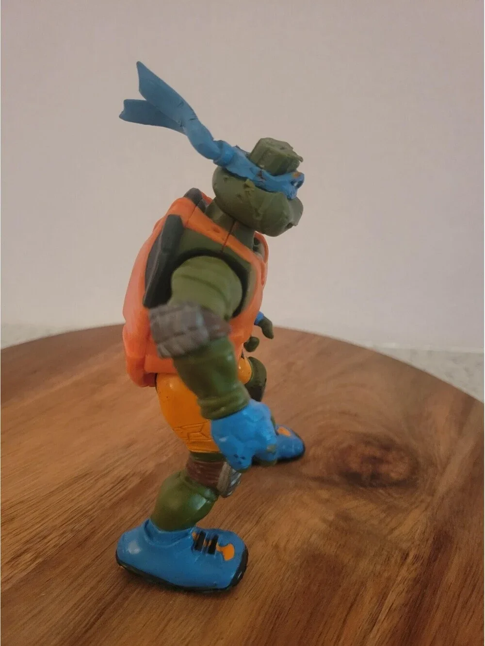 Teenage Mutant Ninja Turtles Leonardo Action Figure Playmates Toys A4219 Green
